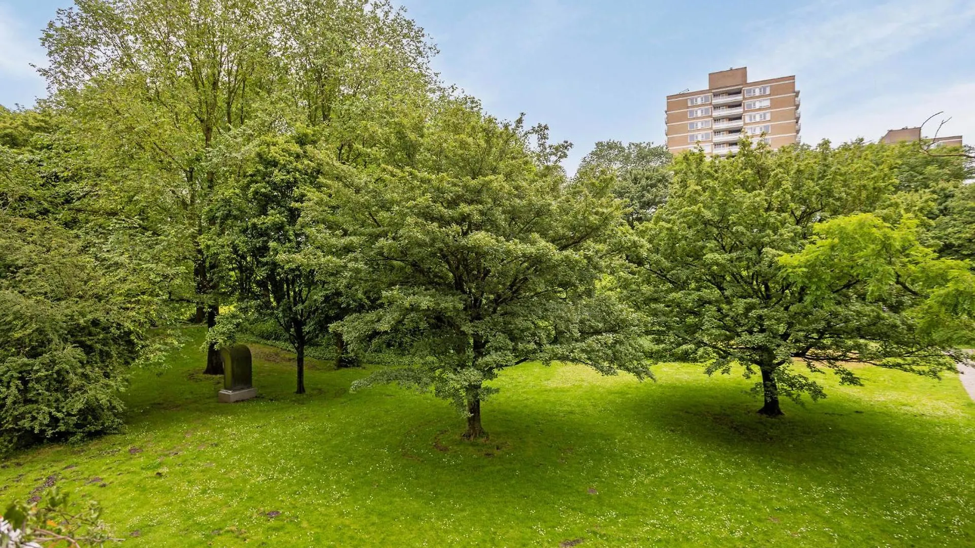 דירות אמסטרדם Cozy Retreat With Park Views And Free Parking הולנד