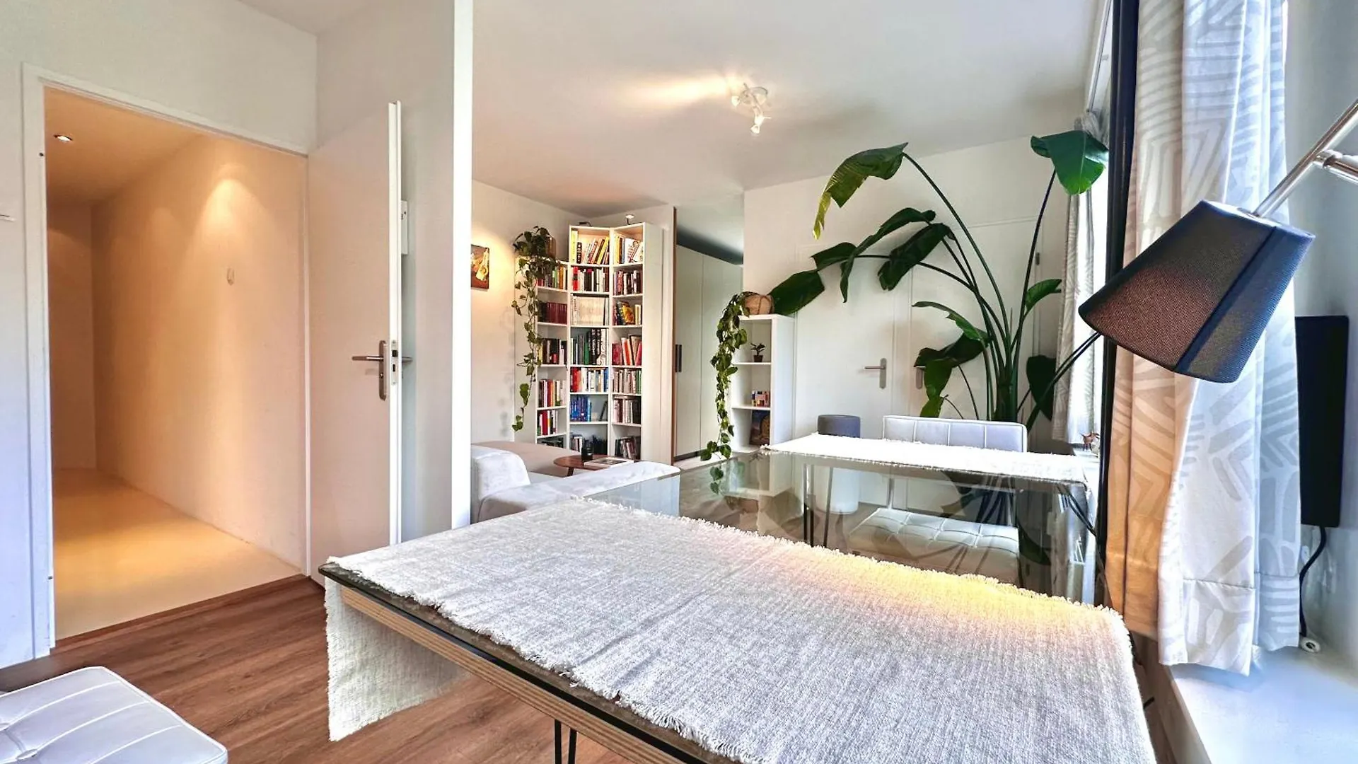 Cozy Retreat With Park Views And Free Parking Apartment Amsterdam